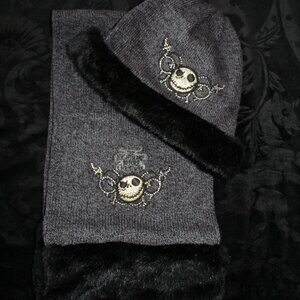 *Nightmare Before Christmas* NWOT Hat & Scarf set featuring Jack!